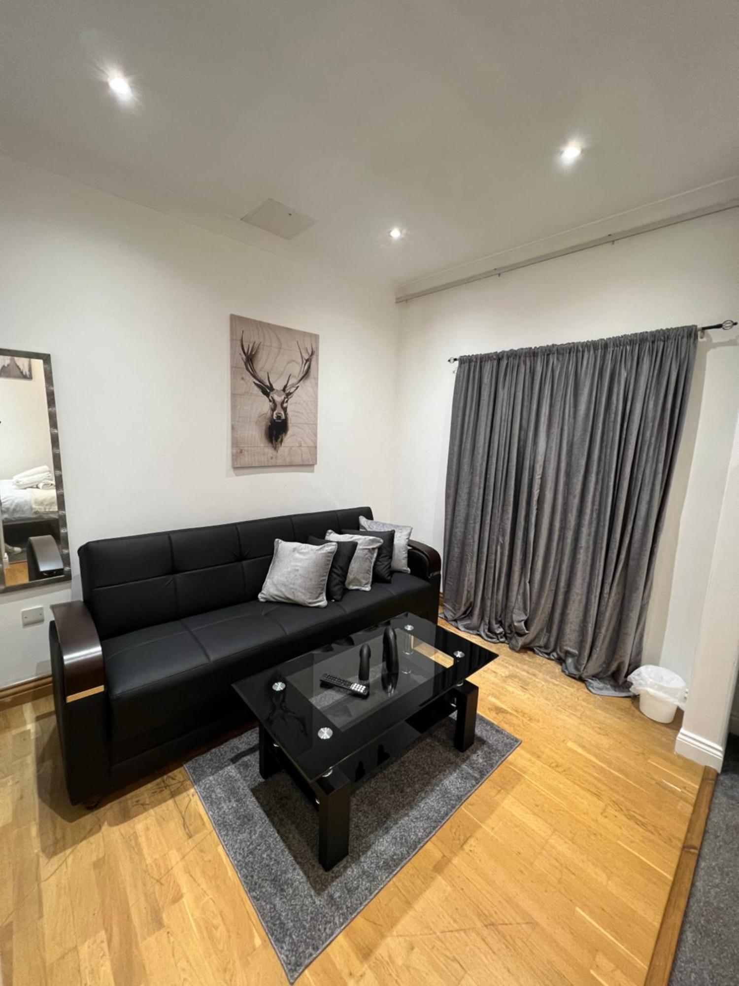 Camden Rooms 2 London Bagian luar foto